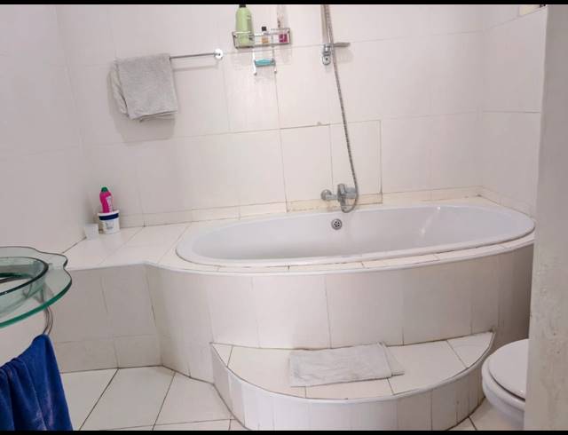 4 BEDROOM HOUSE FOR SALE IN SHALLCROSS